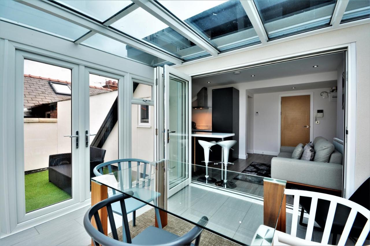 Apartment Crown Southport