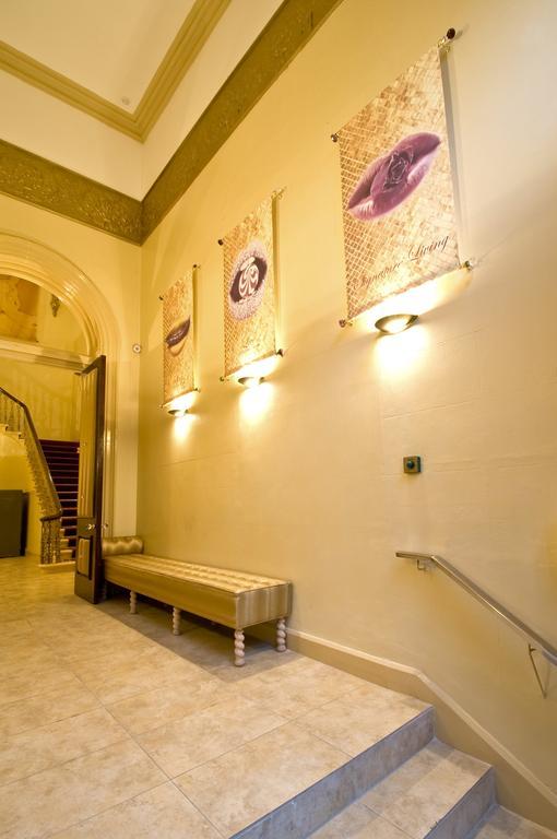 Signature Living, Serviced Apartments, Liverpool Apartment
