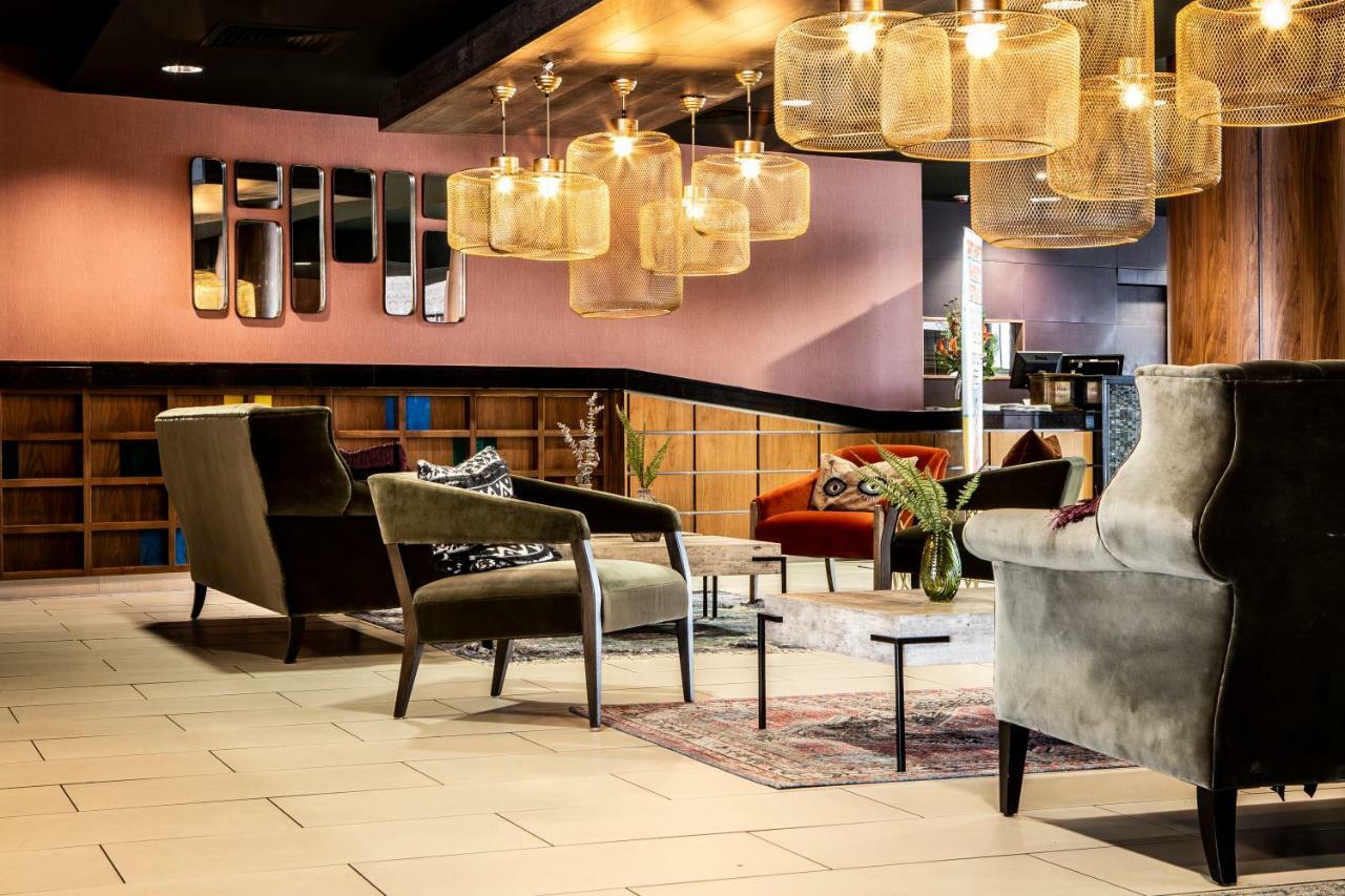 Waterfront Hotel Southport
