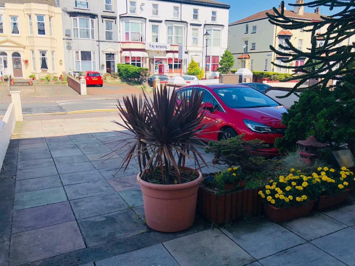 Guest house Aaron 3*