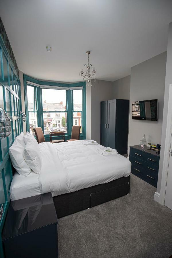 3 -min Walk To Pier & Fast Wi-fi & Perfect Getaway Southport
