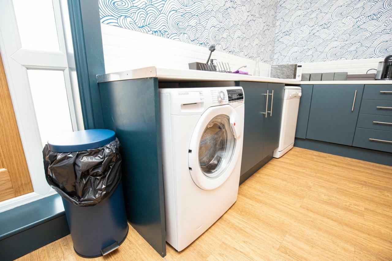 3 -min Walk To Pier & Fast Wi-fi & Perfect Getaway Guest house