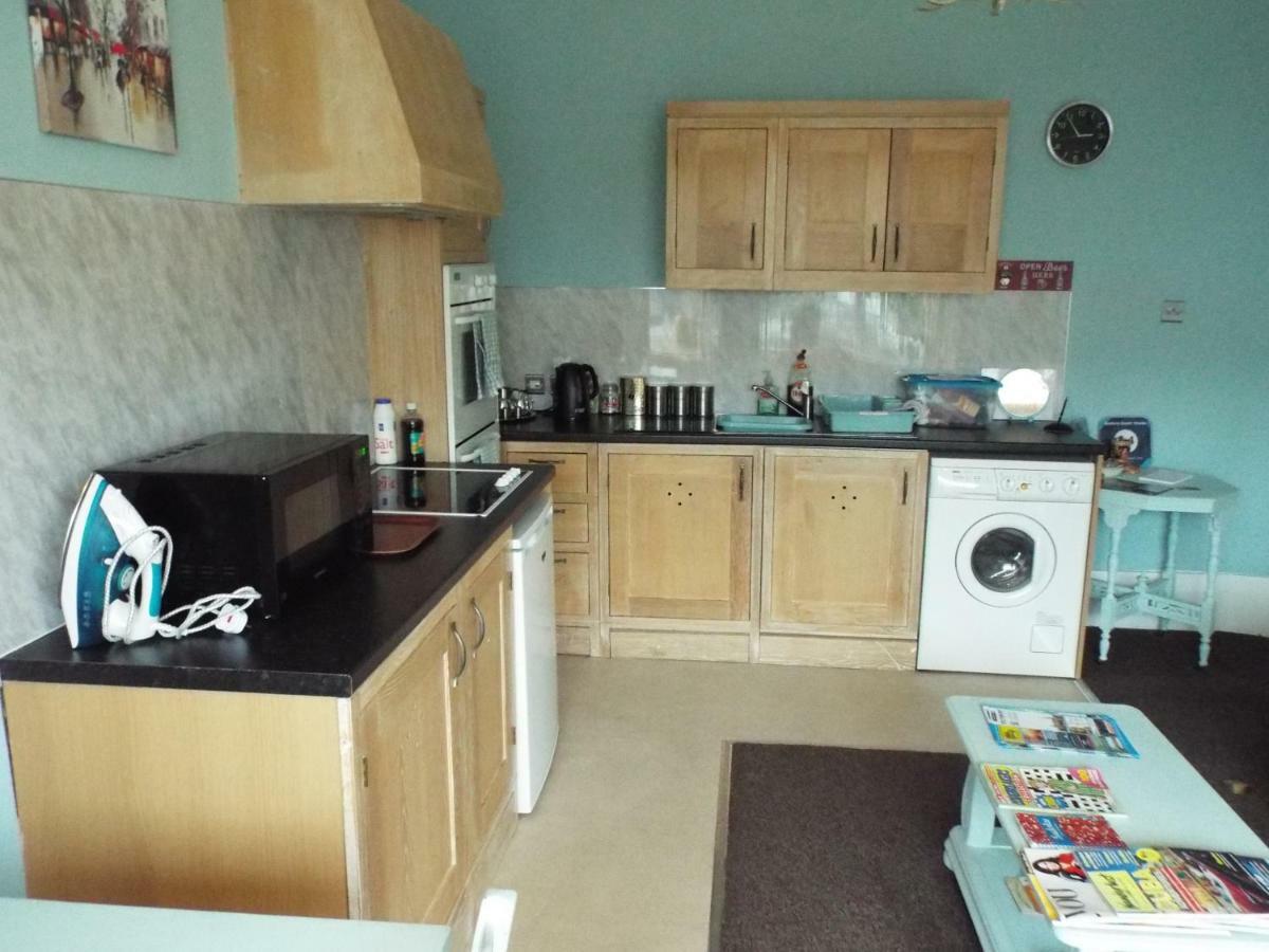 Andora Guest house Southport