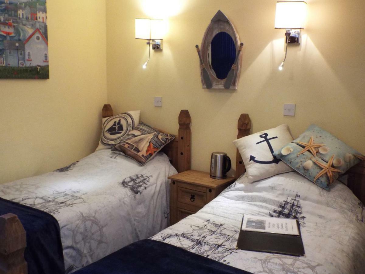 Captain's Quarters Southport