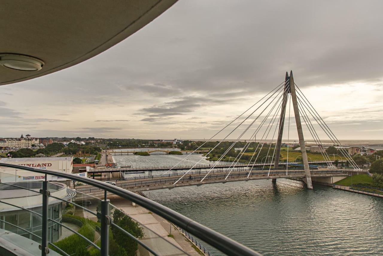 Waterfront 4*