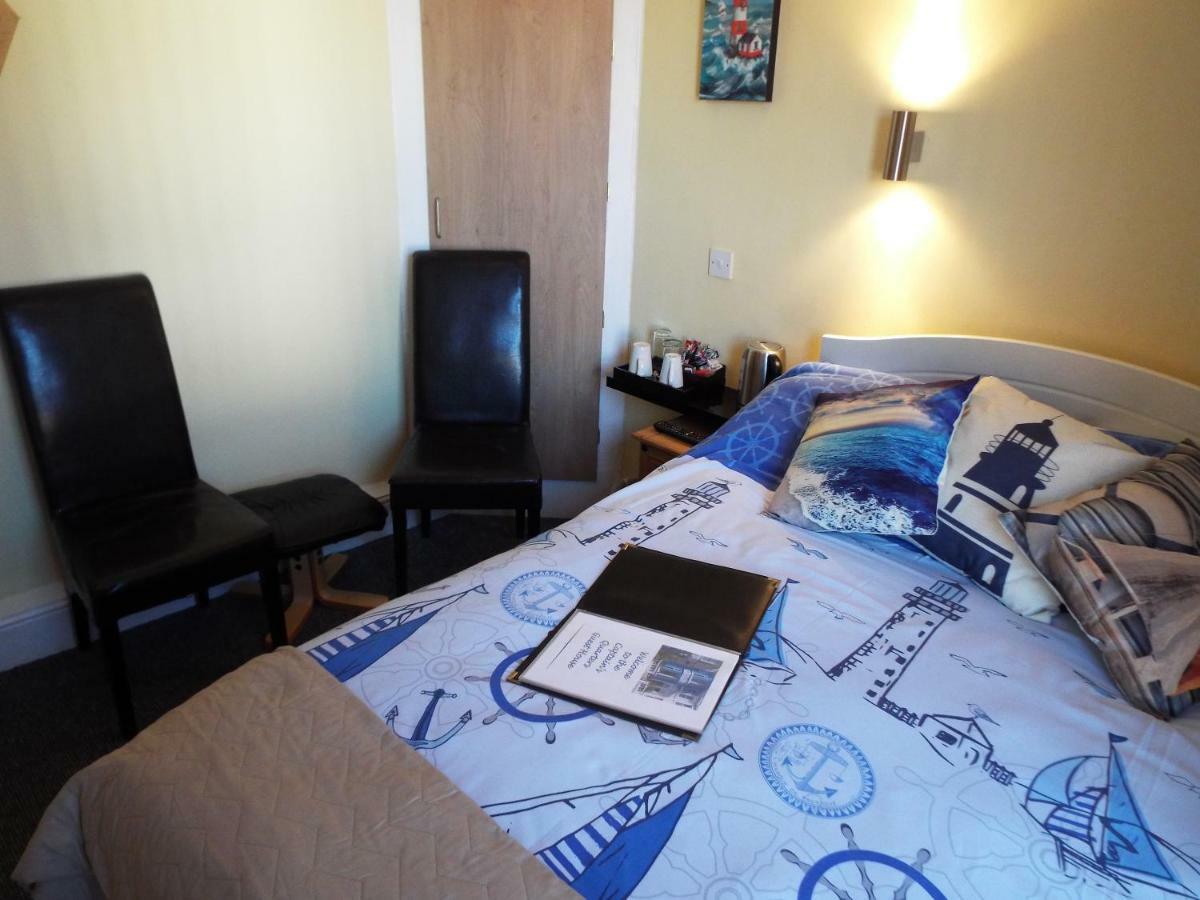Guest house Captain's Quarters *