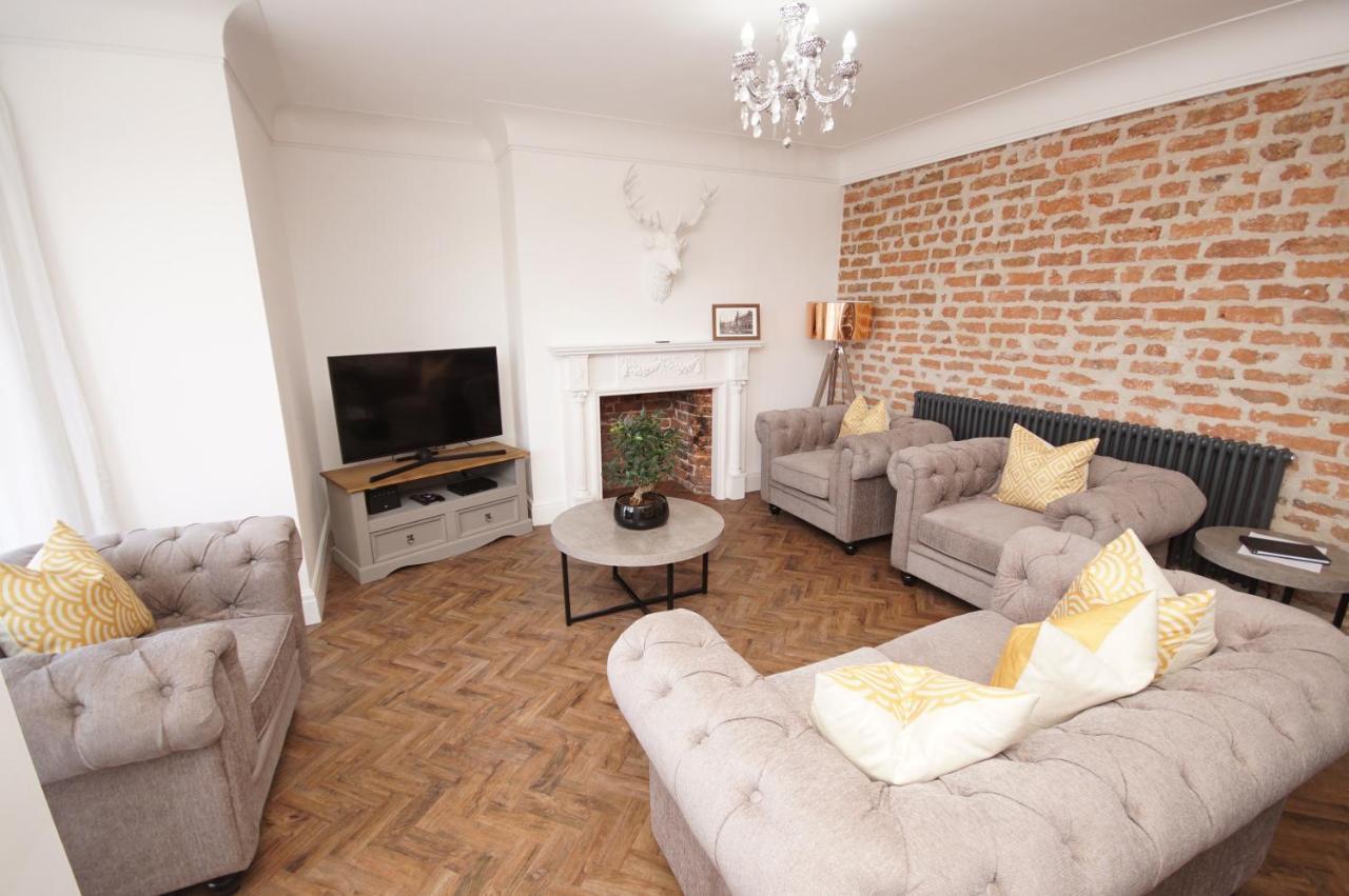 Grade 2 Listed Apartment, Promenade Southport