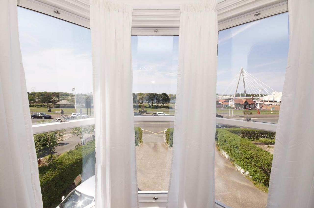 Apartment Grade 2 Listed Apartment, Promenade *