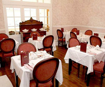 Carlton Hotel