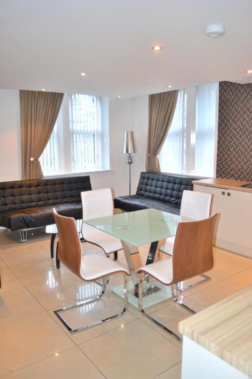 Signature Living, Serviced Apartments, Liverpool Apartment
