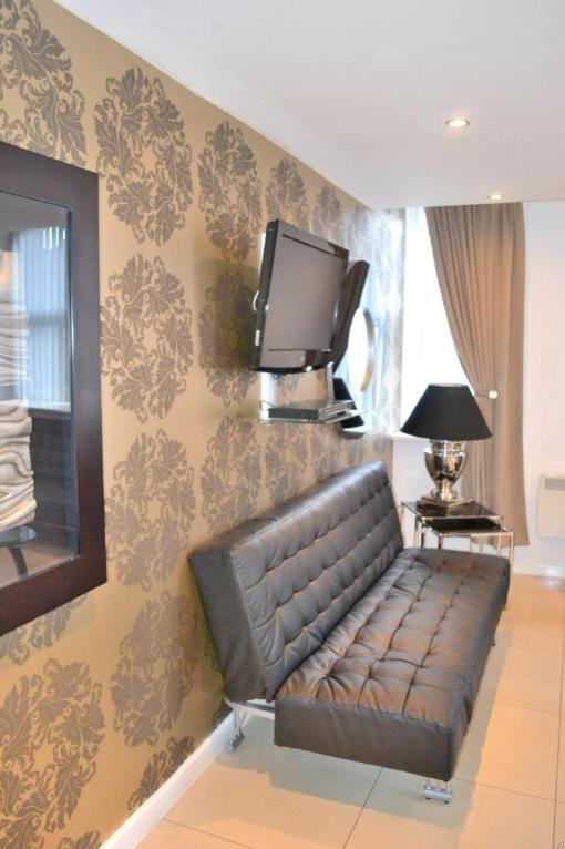 Apartment Signature Living, Serviced Apartments, Liverpool Southport